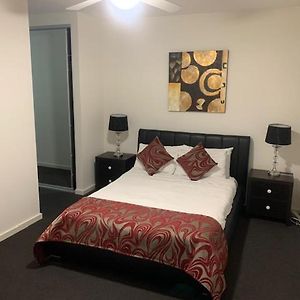 Rnr Serviced Apartments Adelaide - Wakefield St